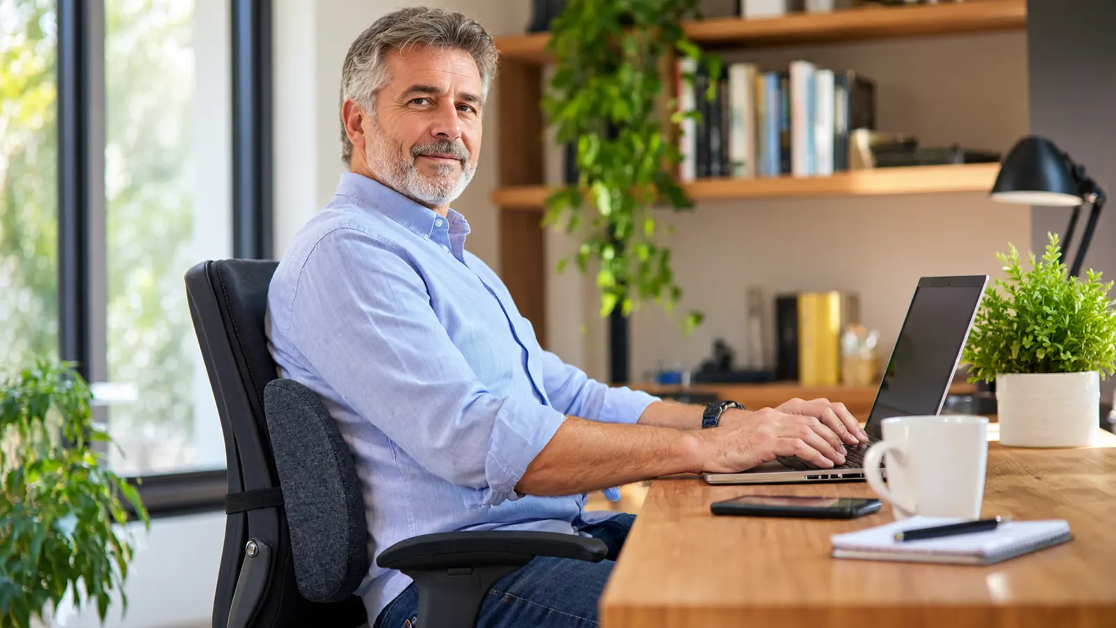 QUTOOL Lumbar Support Pillow Review: Months in the Office Chair and the Car